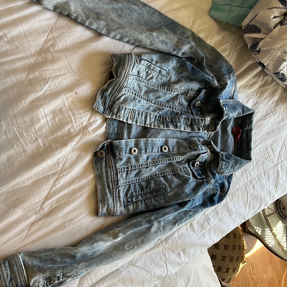 Half cut Jean jacket